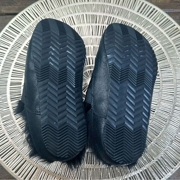 Sorel Go - Errand Run Women's Slippers Size 6 Black Leather & Faux Fur EUC - Picture 5 of 9